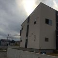 ボルダリングを楽しむ二階建ての外観３|船橋市の注文住宅,ログハウスのような木の家を低価格で建てるならエイ・ワン