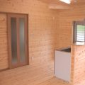 ホワイト外観のシンプルな平屋の勝手口｜北茨城市の注文住宅,ログハウスのような低価格住宅を建てるならエイ・ワン