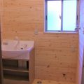 シンメトリー住宅の水回り｜袖ヶ浦市の注文住宅,ログハウスのような低価格住宅を建てるならエイ・ワン