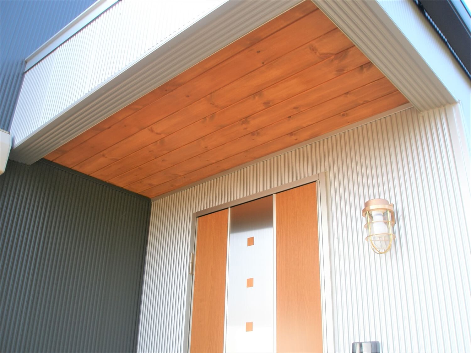 掘りごたつのある平屋の木の軒天｜行方市の注文住宅,ログハウスのような低価格住宅を建てるならエイ・ワン