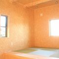 バルコニー付き二階建ての畳スペース｜つくば市の注文住宅,ログハウスのような低価格住宅を建てるならエイ・ワン