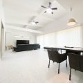 34帖LDKを実現した長期優良住宅の平屋のダイニング｜鹿嶋市の注文住宅,ログハウスのような木の家を低価格で建てるならエイ・ワン