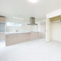 リビング収納｜LDKを広々使う無駄のない間取りの4LDK二階建て