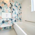 バスルーム｜LDKを広々使う無駄のない間取りの4LDK二階建て
