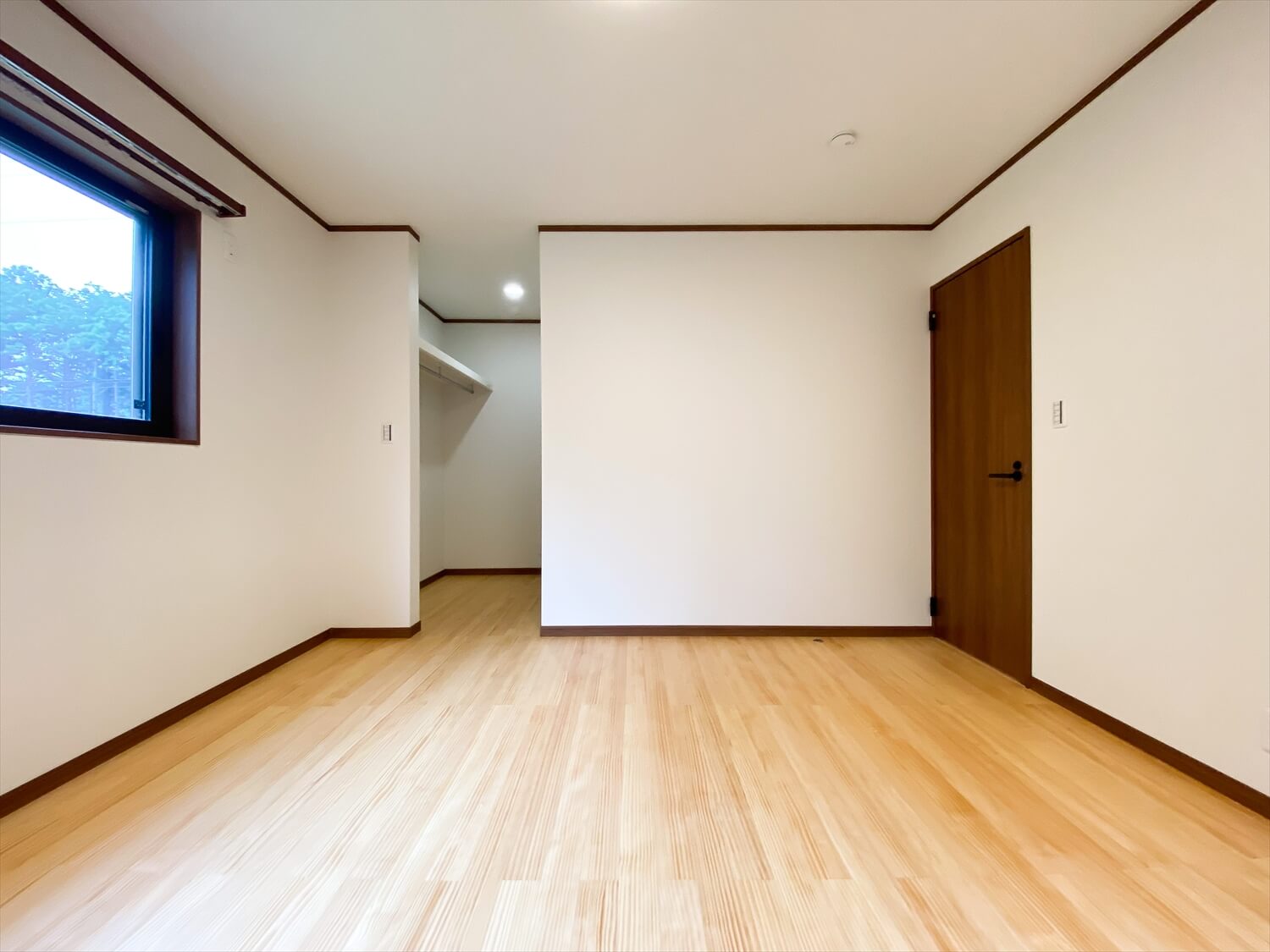 ウォークインクローゼット｜多目的に使える土間ホビールームのある笠間市の平屋