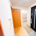 30.05坪の4LDK平屋間取り事例　玄関