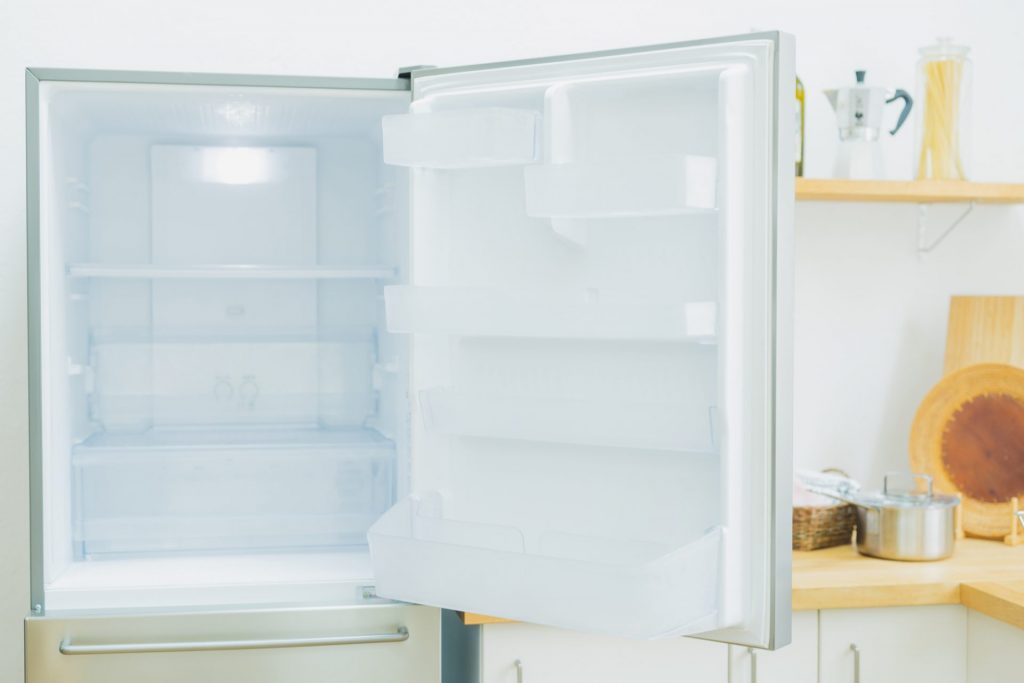 キッチン冷蔵庫の位置